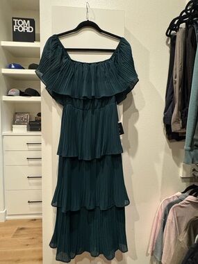 Lulu's Always Remarkable Emerald Pleated Off the Shoulder Maxi Dress